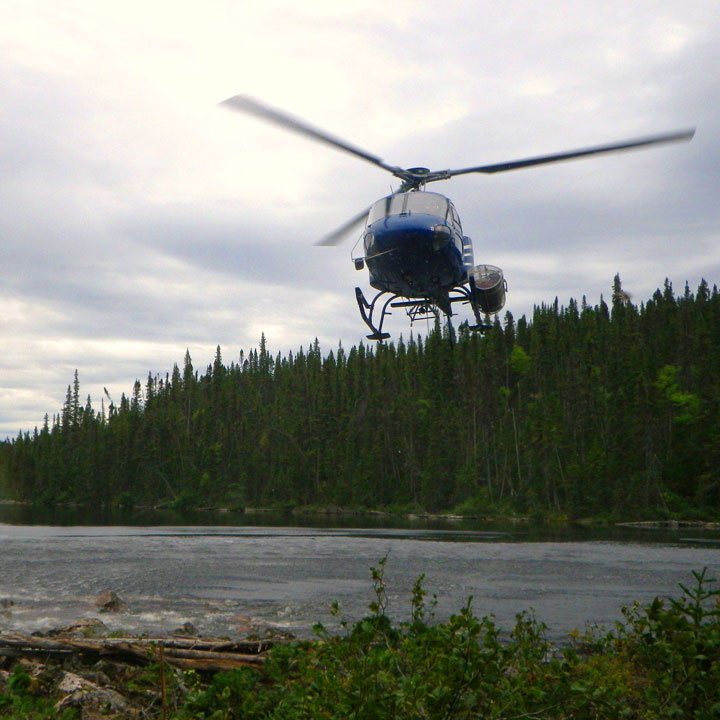 Hélicoptère Kwyjibo - SOQUEM Leader de l'exploration minière au Québec